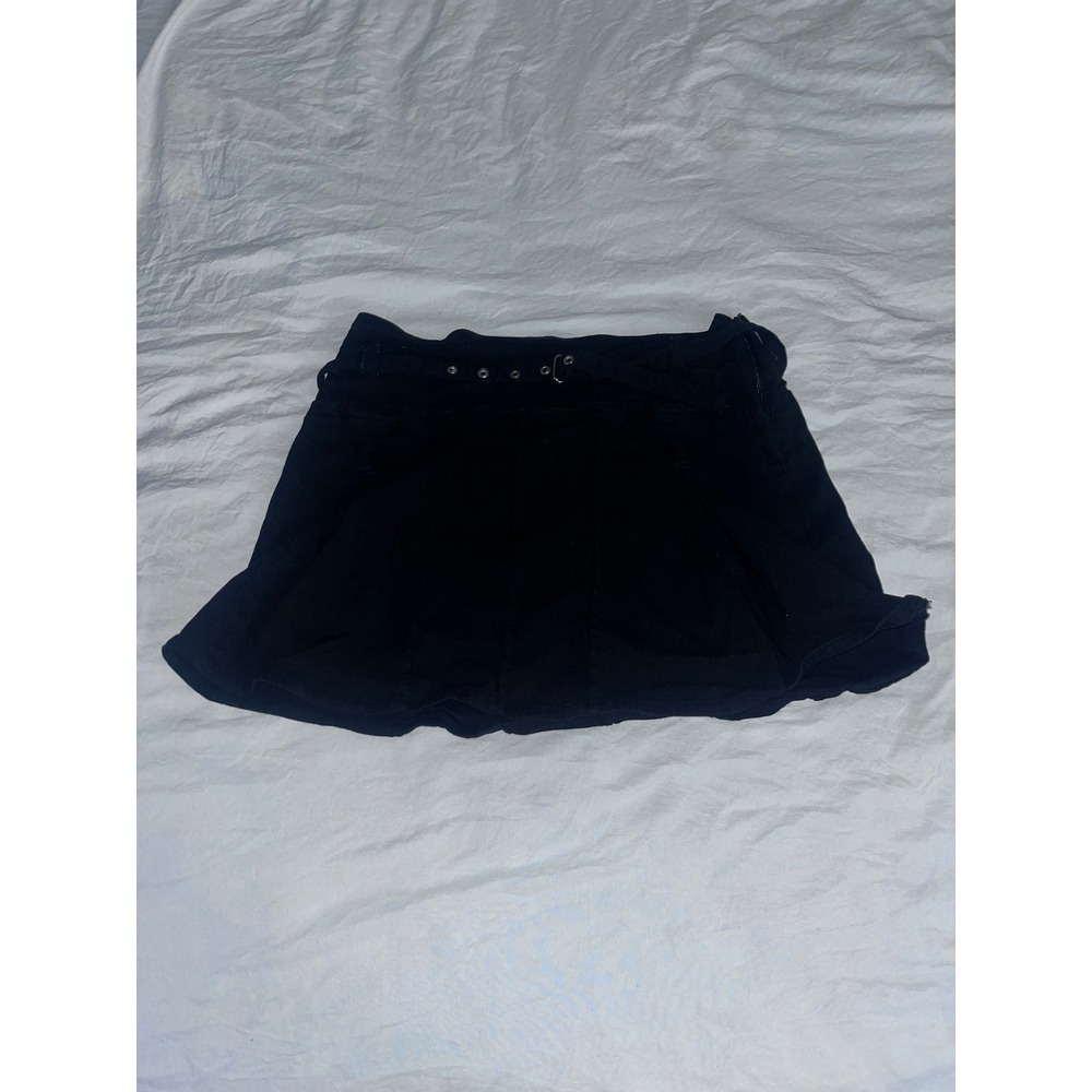 Hute Monde Black Mini Skirt Buckle Detail Pleated‎ Women's Size L